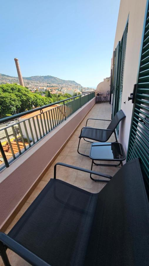 Garden And Seaview Apartment - Free Parking Funchal  Extérieur photo
