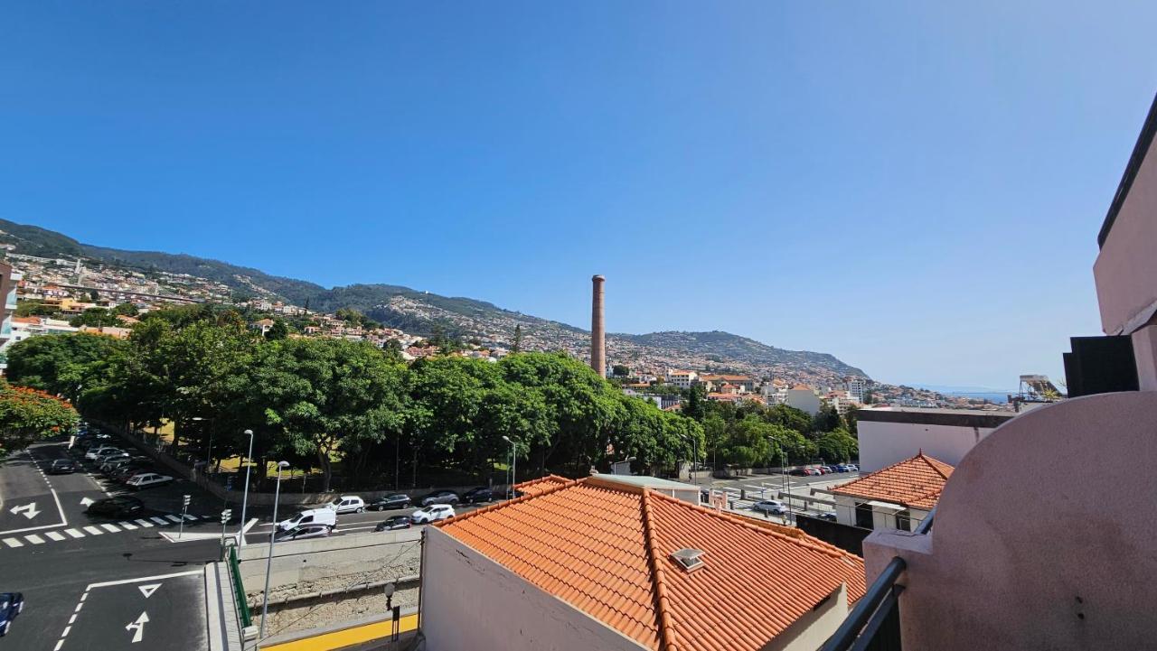 Garden And Seaview Apartment - Free Parking Funchal  Extérieur photo